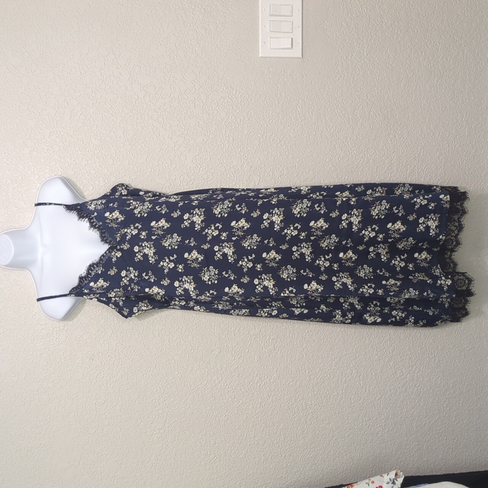 Kenzie x Francesca's Collections navy satin floral lace slip midi dress - Picture 2 of 13